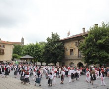 Urretxuko Dantzari Txiki Eguna 2017